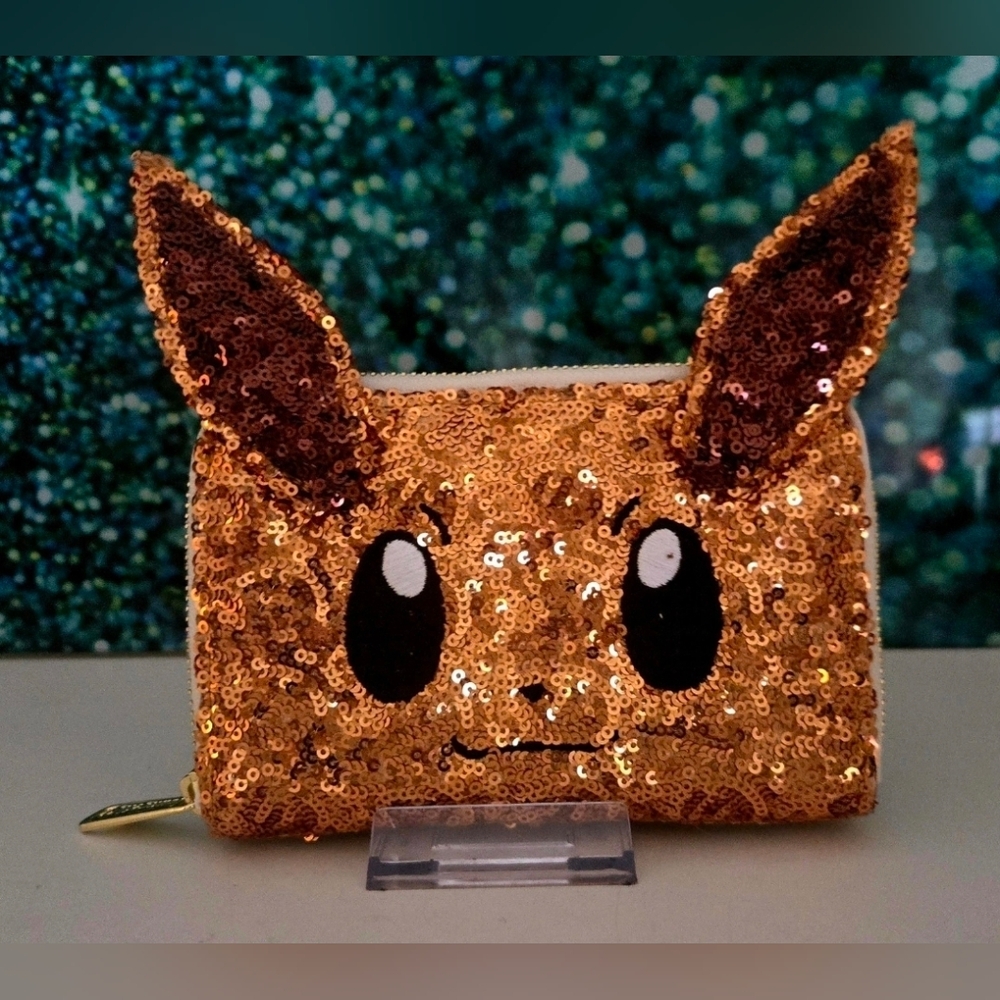 Pokémon Eevee Sequin Cosplay Zip Pouch Wallet Gold Loungefly Exclusive NWT